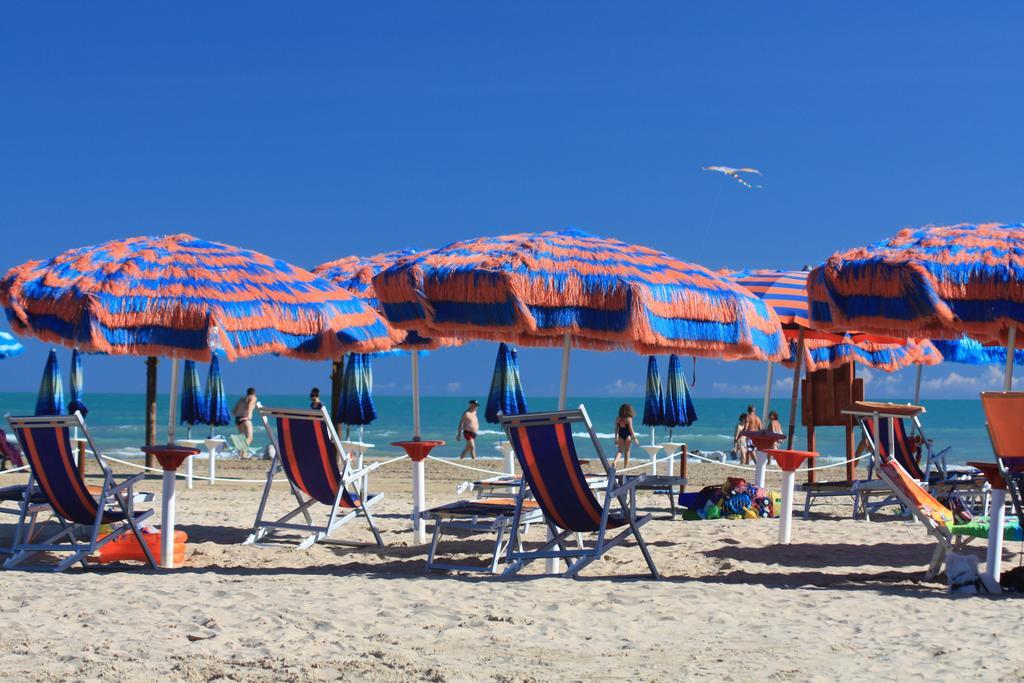 Hotel Lido Vasto Exterior photo